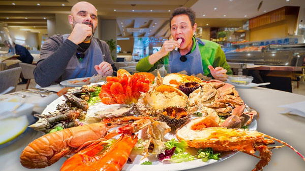 Best Portuguese Food!! SEAFOOD MOUNTAIN + Lobster Rice in Matosinhos, Portugal!