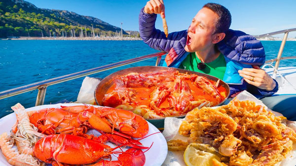 Italian Food in Sardinia!! LOBSTER + Fried Calamari on a Boat! | Sardinia, Italy